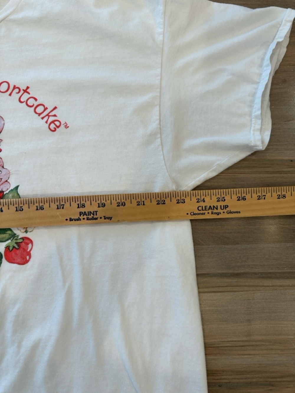 Strawberry Shortcake Graphic Tee in White - Picture 4 of 5